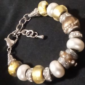 Beaded snake chain bracelet with removable end. 8in.+2